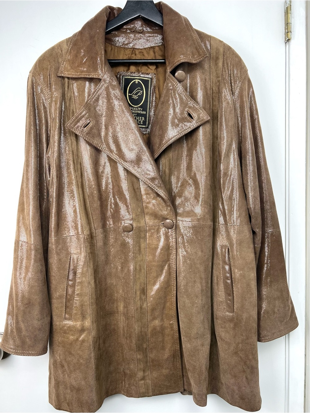 Vintage Women’s European Made Leather Patent Jacket sz 36/XL Taupe Metallic Trim
